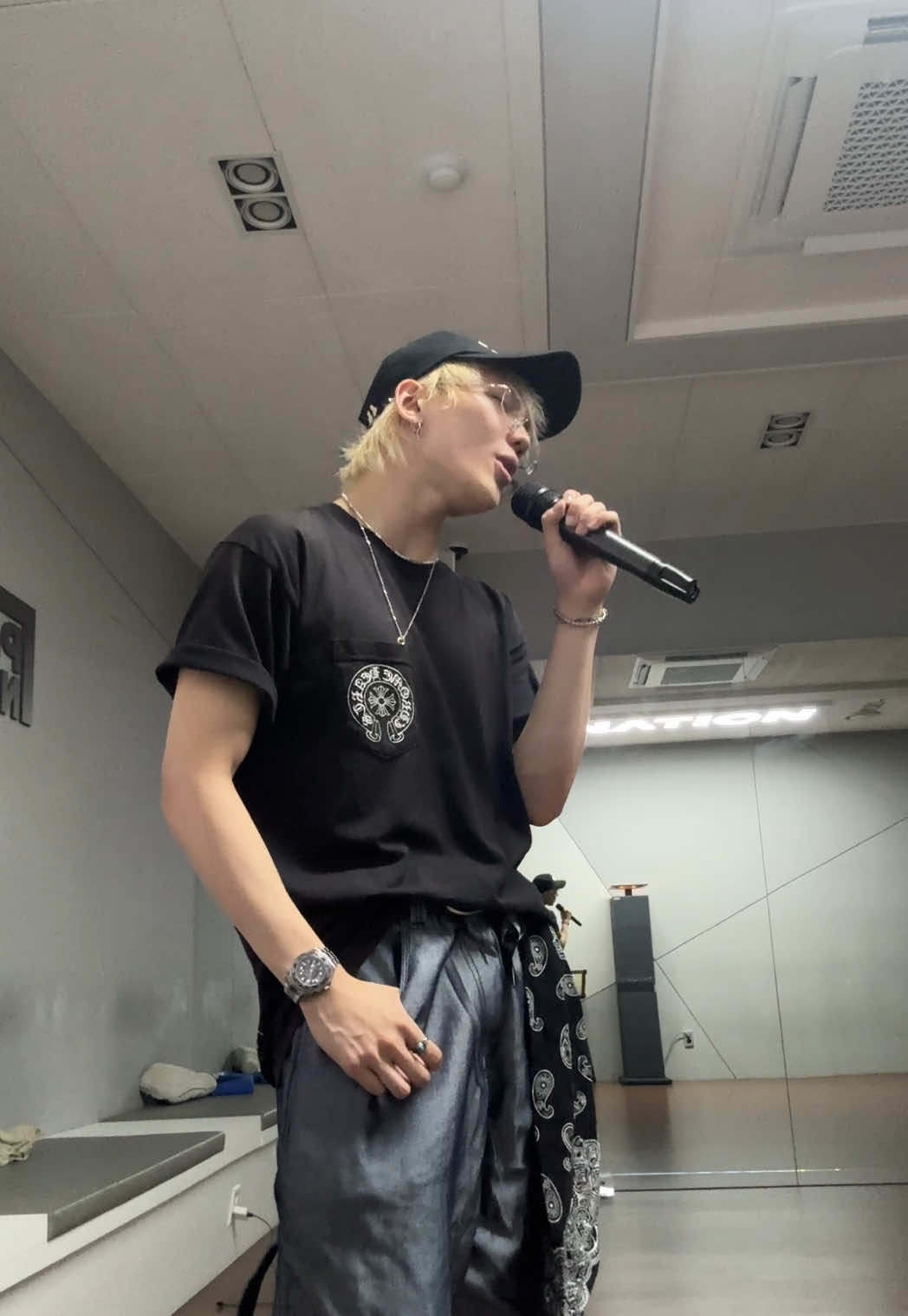 you guys made my birthday unforgettable 🖤 #TNX #천준혁 #JUNHYEOK #PNATION #피네이션 