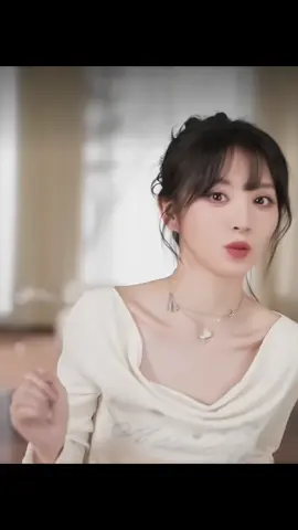 #bluebarry x #geniusgirlfriend omoo brand fashion abluebarry berpartisipasi dalam drama genius girlfriend krn xiwei brand ambassadornya 🤗 kemungkinan besar bakall liat lin zhixia pake style dari brand abluebarry aduh tambah cantikk bgtt pastii krn vibes abluebarry tu feminim bgtt bajunya tu lucu2 gitu, sekalian kak masukin lux mau liat scene xiaxia mandi wkwk😆 #tianxiwei #田曦薇 #chinesedrama 