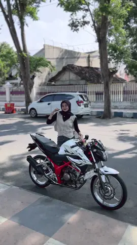 Belom telat kan ikutan trendnya?#cb_pocii #fyp #cb150r #cb150rmodifikasi #cb150rbucin 