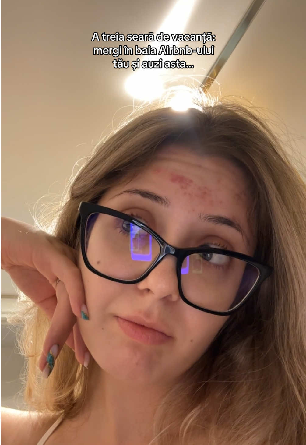 Din ce, Doamne, sunt făcuți pereții în Spania, de se aude totul ca și cum ar fi chiar lângă tine? 😭 YT: Andrada Beatrice Insta: Andraada_books ______________________ #travel #spain #fyp #viral 