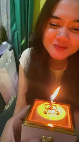 terimakasih sudah kasih cinta besar-besaran sayang❤️