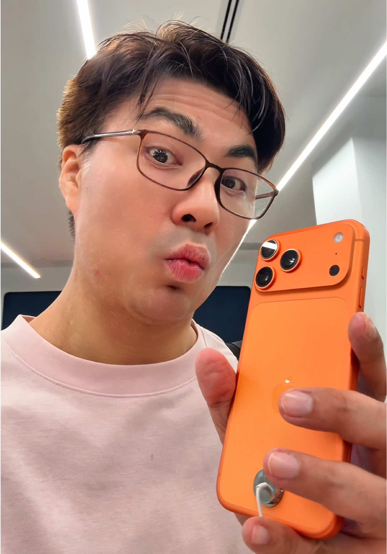 Walk in ไปซื้อ iPhone 17 Pro Max 1TB #apple #iphone #iphone17 #iphone17promax 