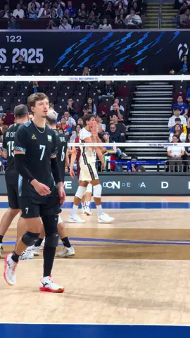 LET’S GO! PALONSKY!! #ARGENTINA #FIVB #VOLLEYBALL #MWCH2025 #PHILIPPINES