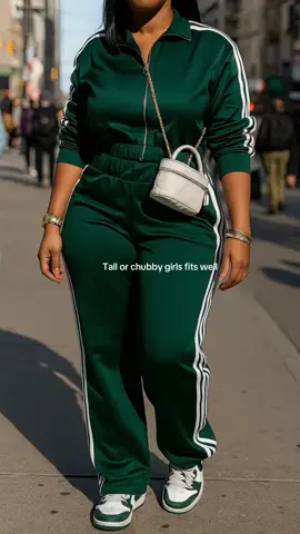 Tracksuit vibe#OOTD#green#bag#purse#jewelry #pearls#watch#elegant#fyp#comfortable #tiktokmademebuyit #tiktokshoprestock 