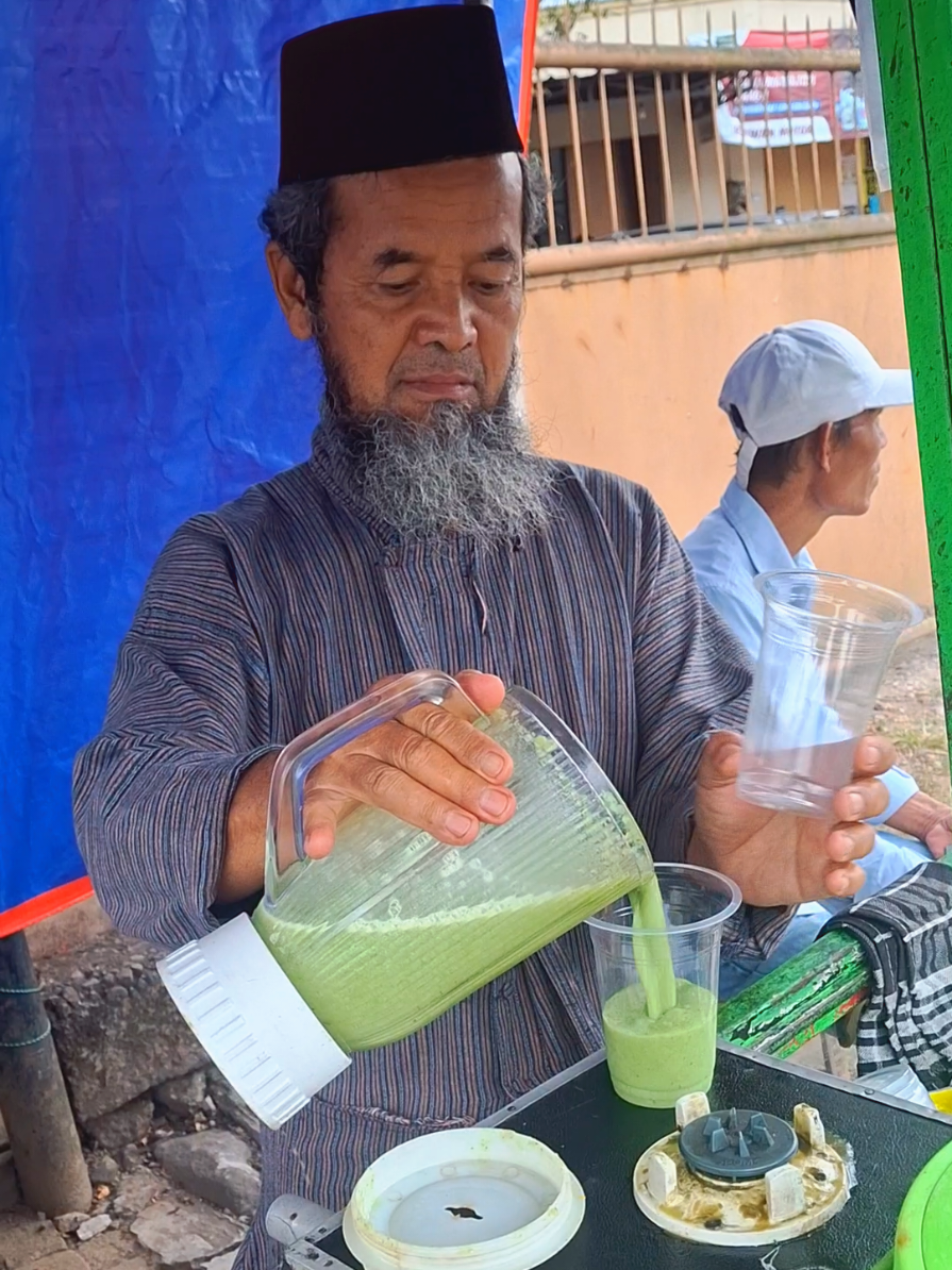 Jus Buah & Sayur Segar Masih Tradisional #streetfood #kulinerjadul  #jusbuah #jussayur 