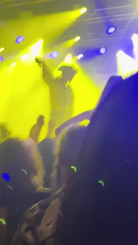 i miss💔💔💔💔💔 @bbno$ btw bbnos FUCK U HONESLTY U SAID  THAT U WOULD FOME BACK TO SWEDEN NEXT TOUR ND U DIDNT LIAR 🖕🖕🖕@Lily!★  #bbnos #babynomoney #concert #foryou 