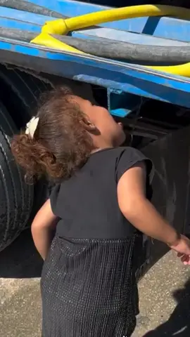 perjuangan anak anak Palestina sehari hari untuk mendapatkan air di Gaza  #palestine #islamic #religi #islam #viralvideo 