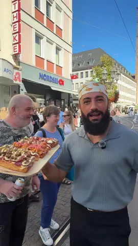 Herzlich willkommen zur weltweit ersten Croissant- Pizza ❤️😍##crustyslices##mannheim##aachen##würzburg##bremen