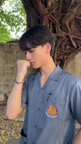 ครั้งหนึ่งเคยเป็นพ่อครูมาก่อนครับ@Harit_keng 