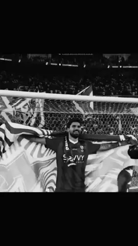 خالصيين منها ياريسس + نزلته مره ثانيه لان حسيت ماجاب دعم #الهلال #روبن_نيفيز #rubenneves #8 