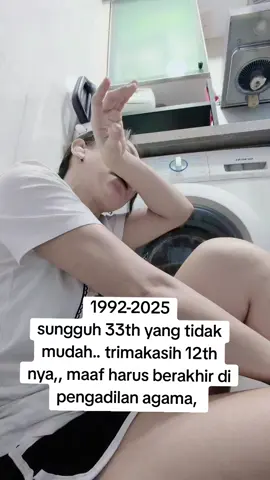 sulit nya ekonomi dan KDRT masih bisa aku maafkan.. tapi kau munculkan orang ke3 disaat rumah tangga yang cukup dan bahagia sedang aku usahakan,,, 