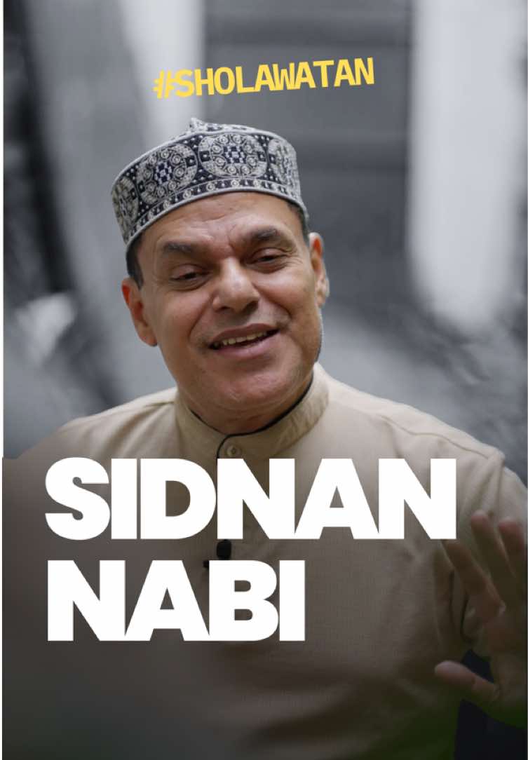 Siapa yang dulu tumbuh besar dengan lagu Sidnan Nabi dari album Cinta Rasul?  Setiap kali Abi melantunkannya, rasa rindu dan tenang selalu hadir.  Bagaimana kalian, kenangan apa yang muncul saat mendengar lagu ini? #haddadalwi #sholawatmerdu #cintarasul #sholawat #sholawatan 