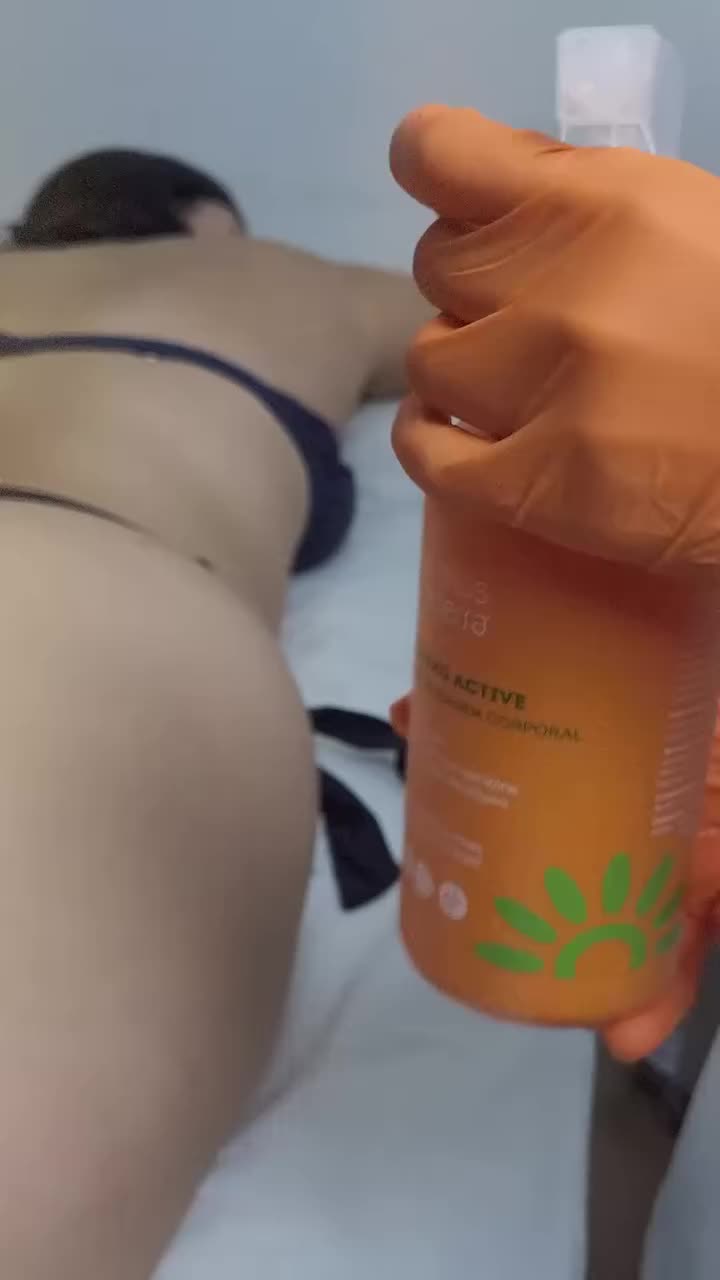A tecnologia que além de não invasiva é muito eficaz! Sim, a vacuoterapia é uma técnica muito utilizada para tratamentos como: celulites; edemas; drenagens; aumento da circulação sanguínea e muito mais. E com o Hygiadermo Vacuo você proporciona tratamentos para áreas faciais e corporais. Quer inovar seus atendimentos? Comente “EU QUERO” e receba tudo sobre essa tecnologia incrível! #hygiadermo #hygiadermovacuo #kld #vacuoterapia #tratamentos #estetica #tecnologia