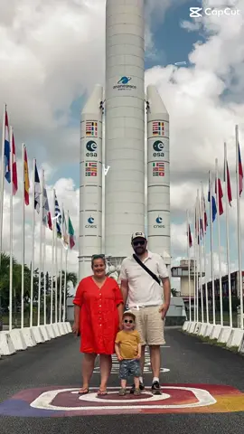 Recap de nos vacances en Guyane.  Nous sommes partis tous les trois à Kourou pour voir de la famille pendant 15 jours 🥰 De la forêt amazonienne aux îles du Salut, en passant par les marchés colorés et les rencontres inoubliables… ce voyage restera gravé 🌿🐒🏝️ Un concentré d’aventures, de nature sauvage et de découvertes uniques. Merci infiniment Constance et Benji 🥰 #guyane #guyanefrançaise #vacancesenfamille #vacancesdereve #voyageenfamille    