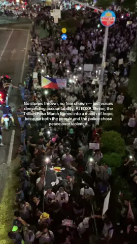 My first rally experience and I’m glad I went, even if I had to do it alone. #peacefulprotest #edsashrine #edsa #trillionpesomarch #september21 #protest #rally 