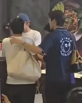 They wai to each other 🤭  #geminifourth #gemini_nt #fourthnattawat #GemFot♡✿ #fyp  Cr to owners 