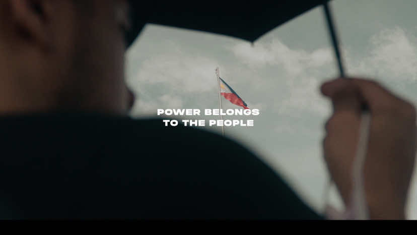 Change begins when we raise the flag. 🇵🇭 #fyp #manila #peoplepower #trillionpesosmarch 