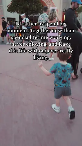 Enjoy the moments now✨  #Disney #DisneyWorld #Memories #WaltDisneyWorld 