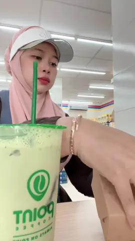 Tiap minggu pagi ngedate sama anak bujang yg udh gak mau lagi di foto n video😆😆, berasa kita fansnya kali🫩#anakbujang #kesayanganku 