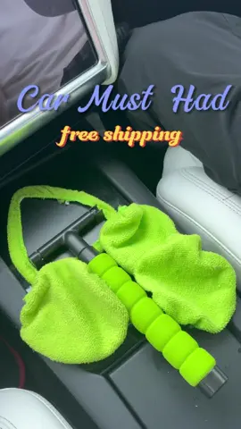 Great gift for your car person that has everything!!! #clean #CleanTok #carcleaning #carmusthaves #windshieldcleaner #carhacks #LifeHack #tiktokshoprestock 
