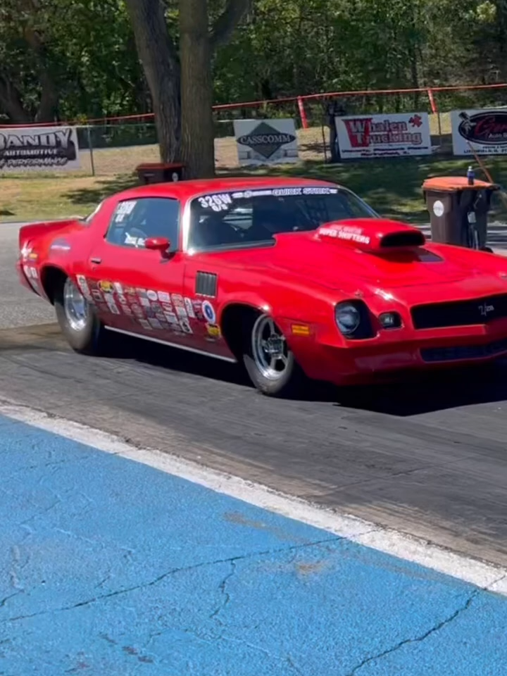 Super Shifters Camaro Z28 Burnout at the Dragstrip, smokey burnout! #2hacksgarage #rpm #chevrolet #sendit #dragstrip #horsepower #burnout #smoke #bigblock #throttle #camaro #z28