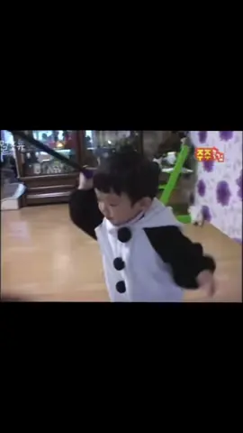 サンヒョンの幼少期可愛すぎ🤦🏻‍♀️💕悪ガキなところも好きすぎる笑#boys2planet #チョンサンヒョン#boys2planet 好きな人と繋がりたい#初投稿