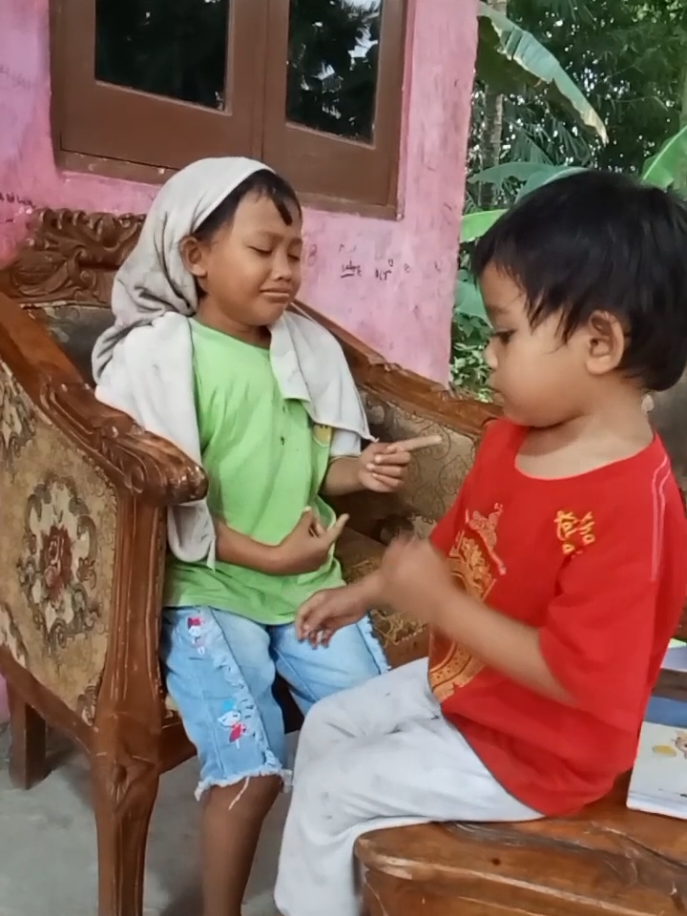 Ekspresinya di akhir vt 🤣🤣🤣 #fyppppppppppppppppppppppp #fypシ゚ #hiburan #hiburan #naurah 