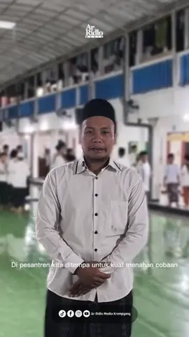 “Santri: Ilmu dan Adab”Oleh: Fatihun Nada | Santri putra | Purna Aliyah #santriarridlokrempyang #pondokkrempyangarridlo #dakwahsantri #maqolah