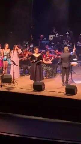 O dia em que eu cantei com Orquestra Sinfônica da UFC  #skyfall #adele #orquesta #fyp #tiktok 