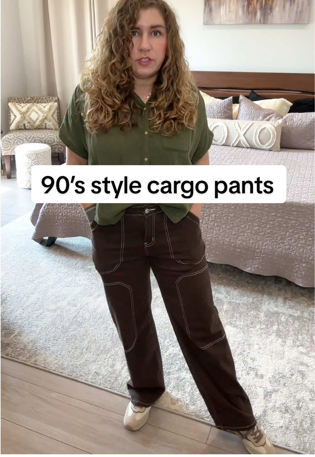 Cargo pants with contrast stitch, so 90’s! More colors available #cargopants #fallfashion #falloutfits #outfitideas #womensfashion  
