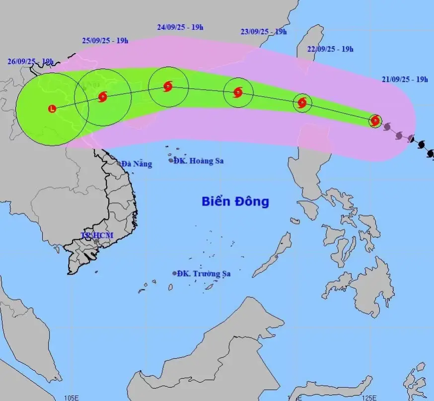 Tối mai (22/9), SIÊU BÃO RAGASA dự báo sẽ đi vào Biển Đông và trở thành bão số 9  Nguồn: Thông tin chính phủ #60giay #theanh28 #tiktoknews 