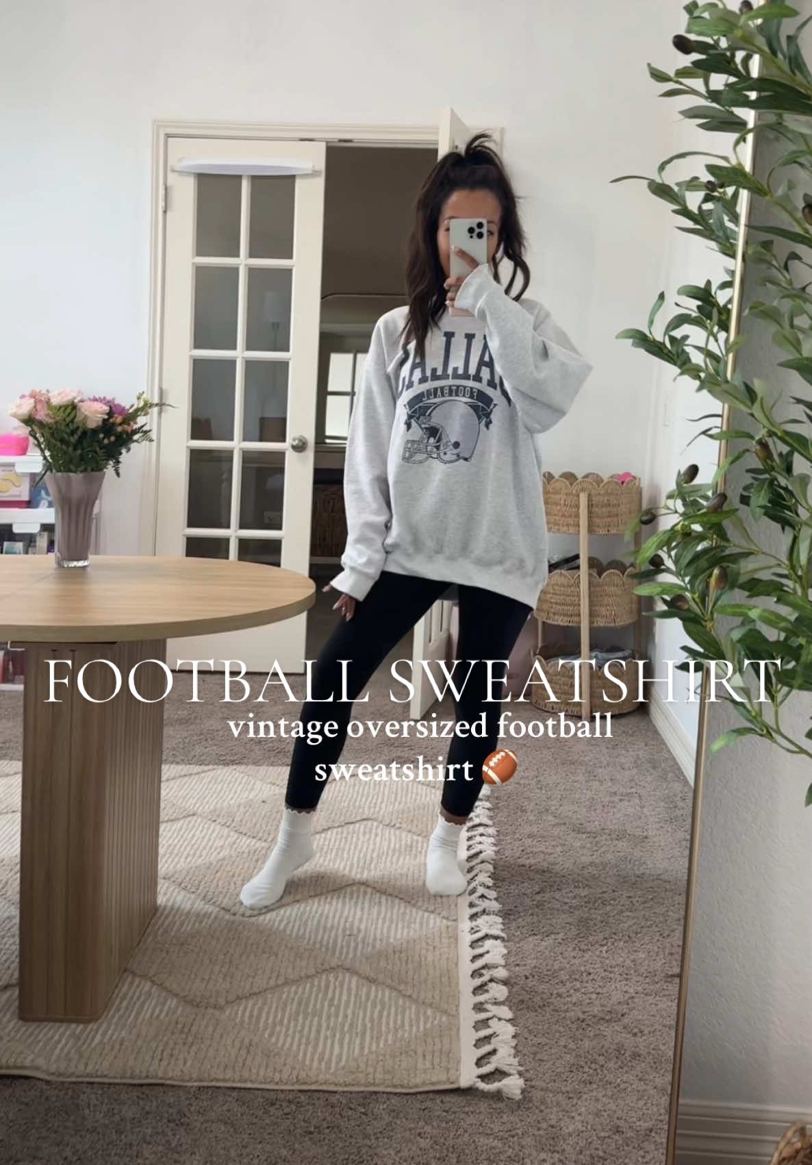 The sweatshirt we all need this season 🏈  #sweatshirt #footballseason #sweaterweather #oversizedsweatshirt 
