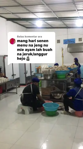 Membalas @ara  sabar atuh untuk senin menu nya KFC ala dapur imani ygy #fyp #makansianggratis #mbg #dapurimani #sppgcitapen 
