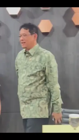 Mudah mudahan indonesia akan lebih terang dengan Mentri yang baru