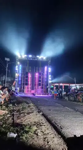 SIMULASI GAMPINGAN BY.RISWANDA ONE JOSS JISS 🔥🔥@riswandaofficial1 @riswanda.audio6 @vinolighting  #riswandatheradiatorkingofmalang #vinolighting #karnavalgampinganpagak #fyp #foryoupage 