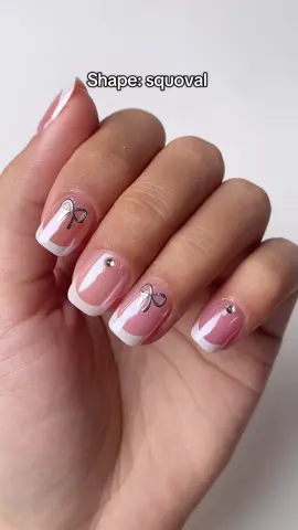 Mix, match, chrome… our squoval French kit is all about autumn play. 🍁💅💕#frenchnails #foryourpage #chromenails #fallnails #giftideas 