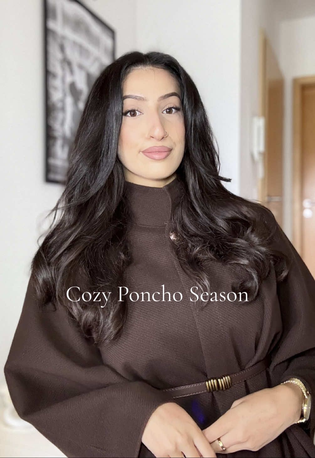 cozy season can start 🤎 #poncho #coat #viral #autumnoutfit #OOTD 