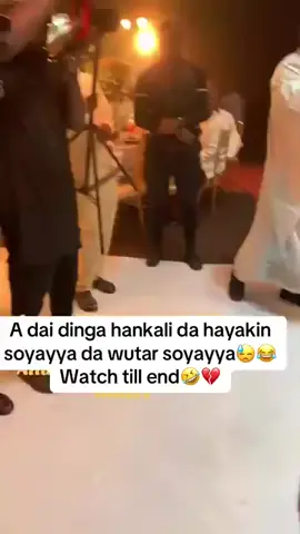 😀😁😃