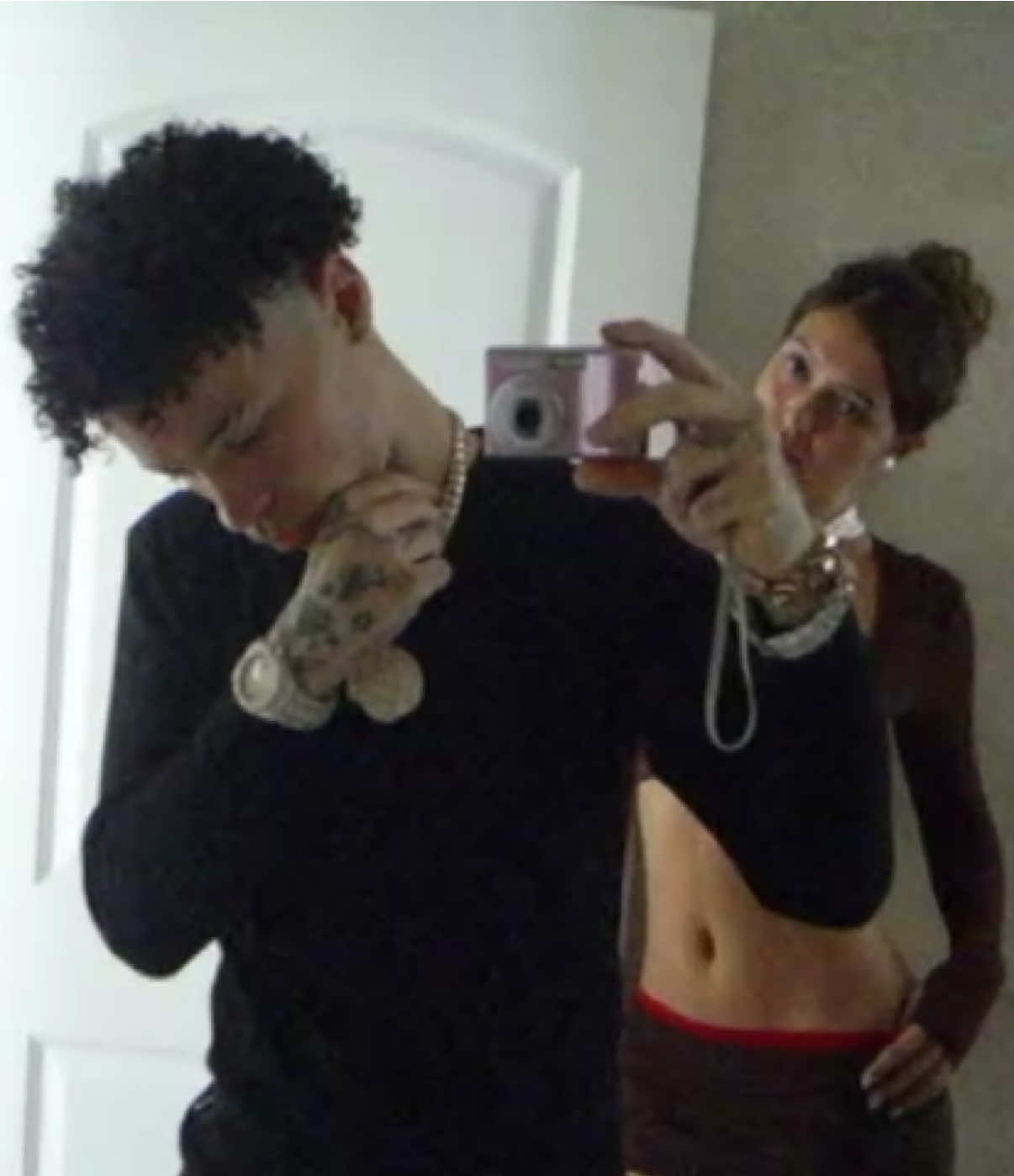 <3