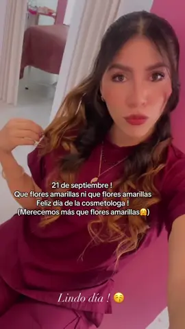 Feliz día a todas las profesionales en cosmetologia !🤭🥰sigamos haciendo brillar a más mujeres 🥰y obvio También queremos flores amarillas🙄 ! #cosmetologa #cosmetology #paratiiiiiiiiiiiiiiiiiiiiiiiiiiiiiii #viralvideos #cosmetologia 