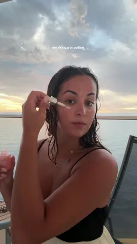 simple skincare routine  @Summer Fridays @rhode skin @Clinique  #fyp #foryoupage #foryou #skincare #grwm 