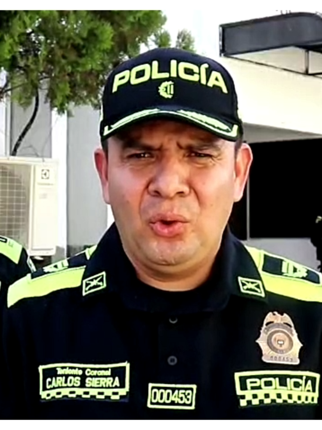 Declaraciones del teniente coronel Carlos Harvey Sierra  comandante  Departamento de Policía Magdalena encargado, sobre los hechos suscitados la noche de ayer sábado 20 de septiembre en Fundacion, Magdalena ##NOTICIASTIKTOK2025 #losbuenossomosmas #policianacionaldecolombia #construyendoseguridad #planchoqueseguridad360 #DECLARACIONESOFICIALES #fundacionmagdalena