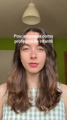 Este vídeo es una muestra de las RED FLAGS que nunca deberías normalizar al empezar a trabajar como profesora de infantil (o en cualquier otro ámbito educativo). Quiero hablarte a ti, profe que me estás leyendo: el dinero no lo es todo en la vida. Existen miles de lugares en los que trabajar, miles de espacios donde sentirte a gusto y en sintonía con tu conciencia y tu forma de entender la educación. Nunca es tarde para darte cuenta y salir de un lugar que no te respeta. Lo digo por experiencia. Si sueñas con ser una profe respetuosa y consciente, aquí encontrarás inspiración, formación y apoyo para crecer como profesional y sentirte acompañada en el camino. 💛✨ Y si necesitas ayuda o consejo, escríbeme ❤️ #educacioninfantil #inteligenciaemocional #educacion #educacionemocional #niños    