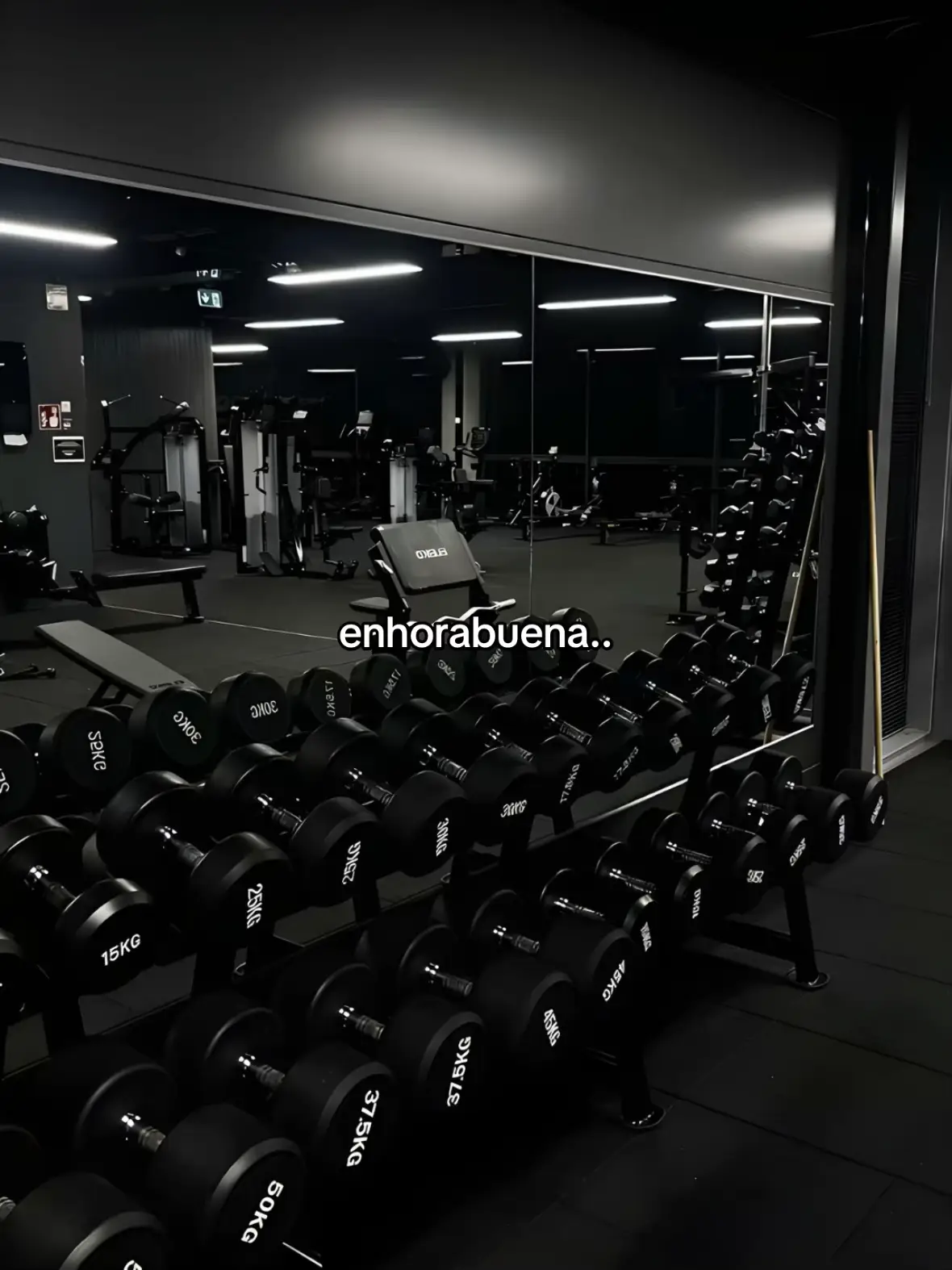 Symmetry app disponible en AppleStore y PlayStore #parati #motivación #fyp #entretenimiento #desarrollopersonal #gym #disciplina #gymrat #GlowUp #hombre #winterarc 