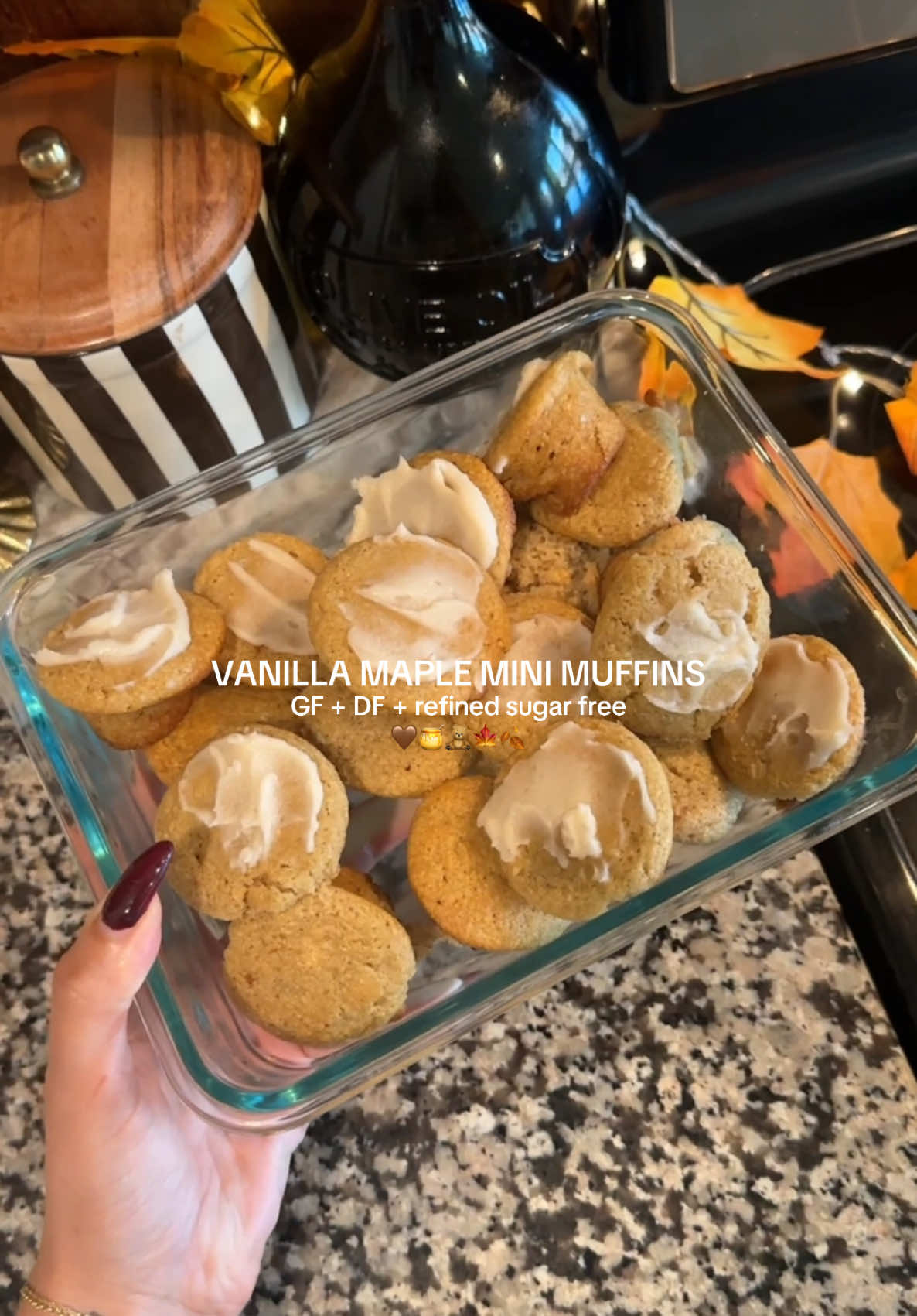 Mini anything is my fave especially vanilla maple muffins 😮‍💨 Ingredients 	•	1 cup almond flour 	•	½ cup oat flour (I just blend oats for this!) 	•	2 tbsp arrowroot starch 	•	1 tsp baking powder  	•	½ tsp baking soda 	•	¼ tsp salt 	•	2 large eggs (room temp) 	•	⅓ cup pure maple syrup 	•	3 tbsp melted coconut oil or avocado oil 	•	¼ cup unsweetened applesauce 	•	3 tbsp dairy-free yogurt  	•	2 tsp vanilla extract Instructions 	1.	Preheat oven to 350°F  	2.	In a medium bowl whisk together almond flour, oat flour, arrowroot, baking powder, baking soda, and salt. 	3.	In a separate bowl, whisk eggs, maple syrup, oil, applesauce, yogurt, and vanilla until smooth. 	4.	Fold wet into dry gently until just combined do not overmix!! 	5.	Scoop batter into mini muffin cups don’t overfill!  	6.	Bake for 13–15 minutes, until tops are set and a toothpick comes out clean. 	7.	Let cool 5 minutes before removing from pan! Icing:  	•	2 tablespoons coconut butter  	•	1–2 teaspoons maple syrup 	•	1–2 tablespoons warm almond milk (as needed for drizzle) 	•	Dash of vanilla extract #antiinflammatorydiet #antiinflammatory #fallrecipes #healthyrecipes #figpartner #hashimotos #muffinrecipe #glutenfreerecipes #dairyfreerecipes @Anti Inflammatory App | Fig 