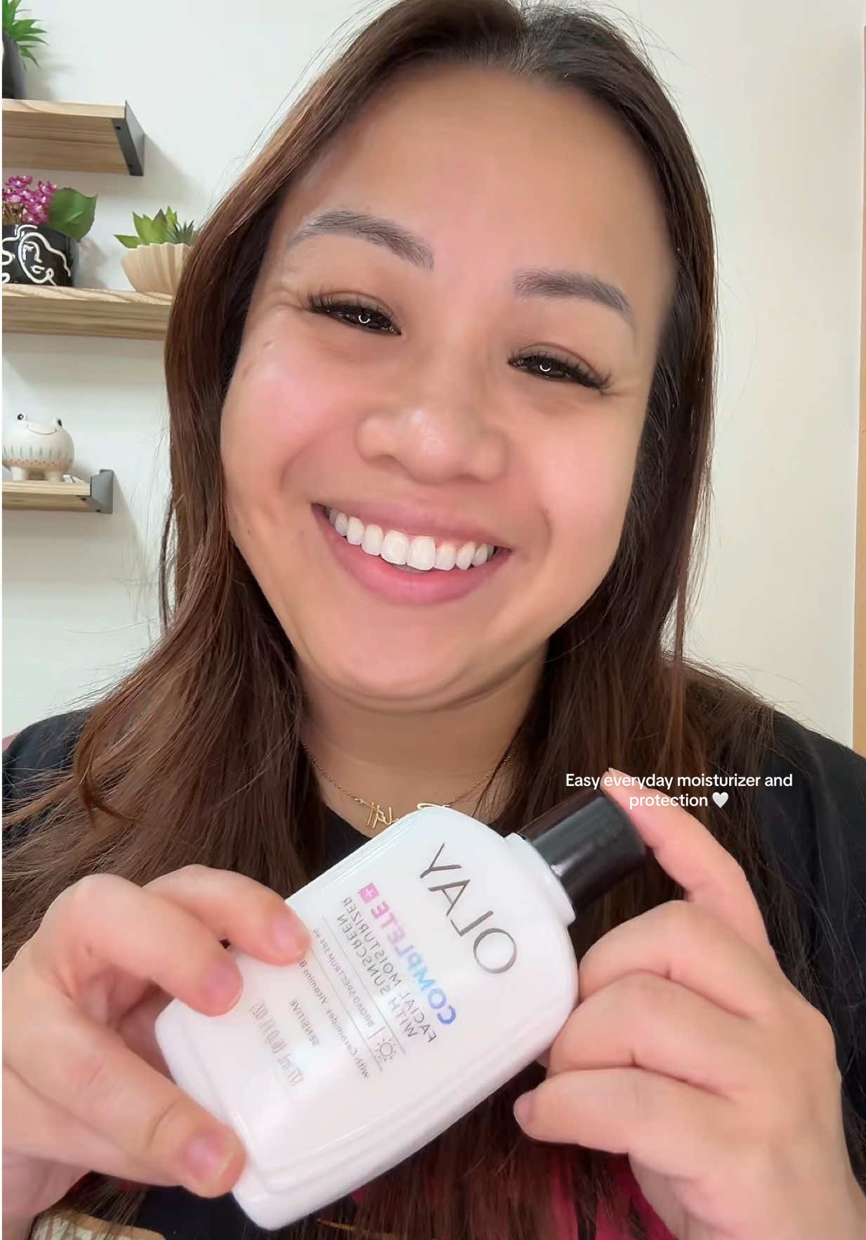 Perfect easy everyday protection and moisturizer. #fyp #skincare #skincareroutinetips #creatorsearchinsights #OnlyOlay @Olay @Chimeable