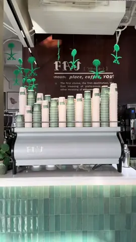 أقوى اجواء وطنية عند Fav الملقا 🤩💚 @fav #riyadh #ترند #coffee #اليوم_الوطني 
