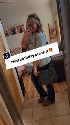 Loving my birthday present 🎁 #purse#western