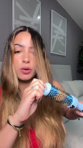 my favorite at home quick and easy blowout look #foryou #fyp #foryoupage #fypシ #trendingvideo #viraltiktok #tiktokshopcreatorpicks #tiktokshoprestock #hair #hairtok #hairstyle 