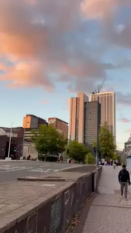 Beautiful sky of UK🇬🇧#lifeofamna🕊️ #lifeinuk🇬🇧 #foryou 